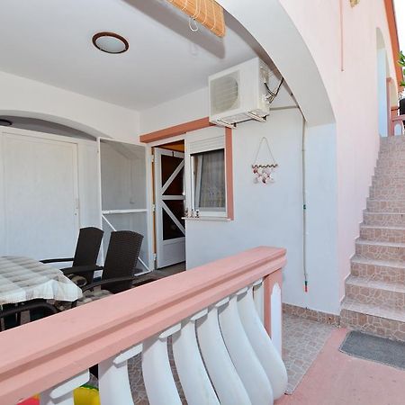 Apartments Sandra Vir Extérieur photo