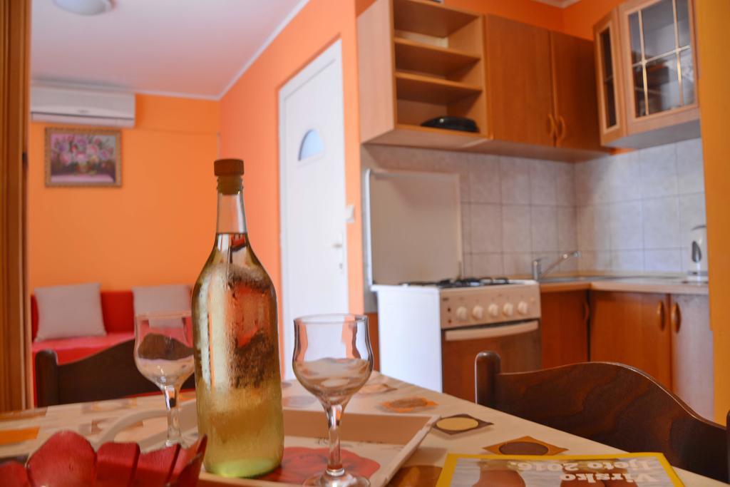 Apartments Sandra Vir Extérieur photo