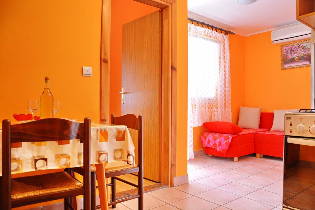 Apartments Sandra Vir Extérieur photo