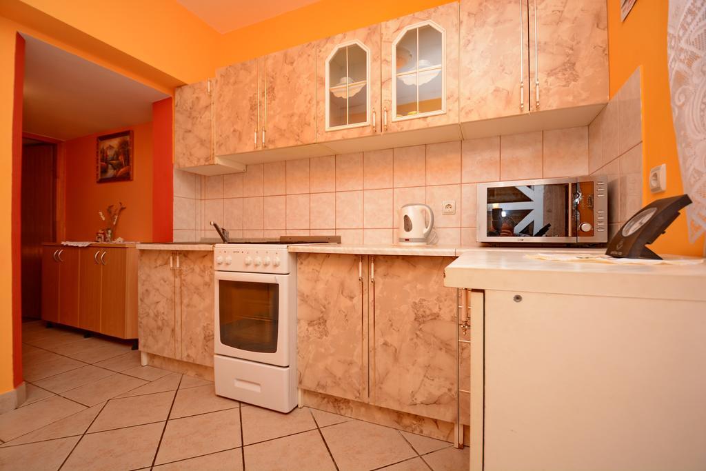 Apartments Sandra Vir Extérieur photo