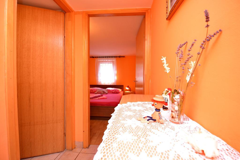 Apartments Sandra Vir Extérieur photo